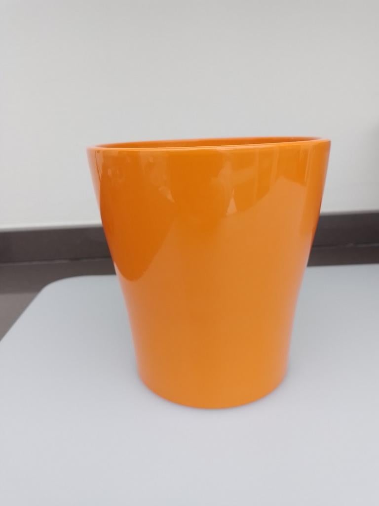 Oranje bloempot, Nieuw, Ophalen of Verzenden, Balkon, Overige vormen