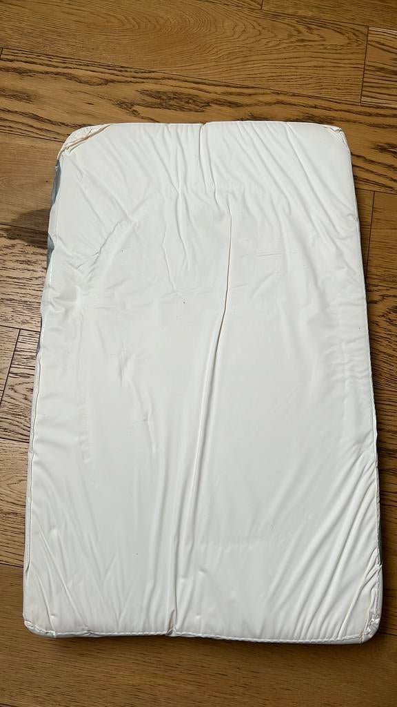 Matelas lit enfant + Tencel et drap housse 60x120, Enfants & Bébés, Utilisé, Blanc, Garçon ou Fille, Autres types