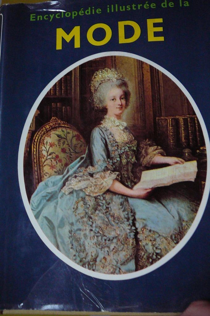 Encyclopédie illustrée de la mode Ludmila Kybalova, Enlèvement ou Envoi, Tome à part, Olga Herbenová Milena Lam, Utilisé