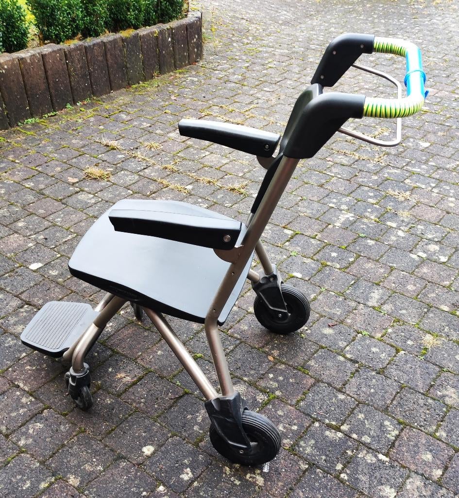 Fauteuil roulant non pliable., Diversen, Rolstoelen, Duwrolstoel, Ophalen