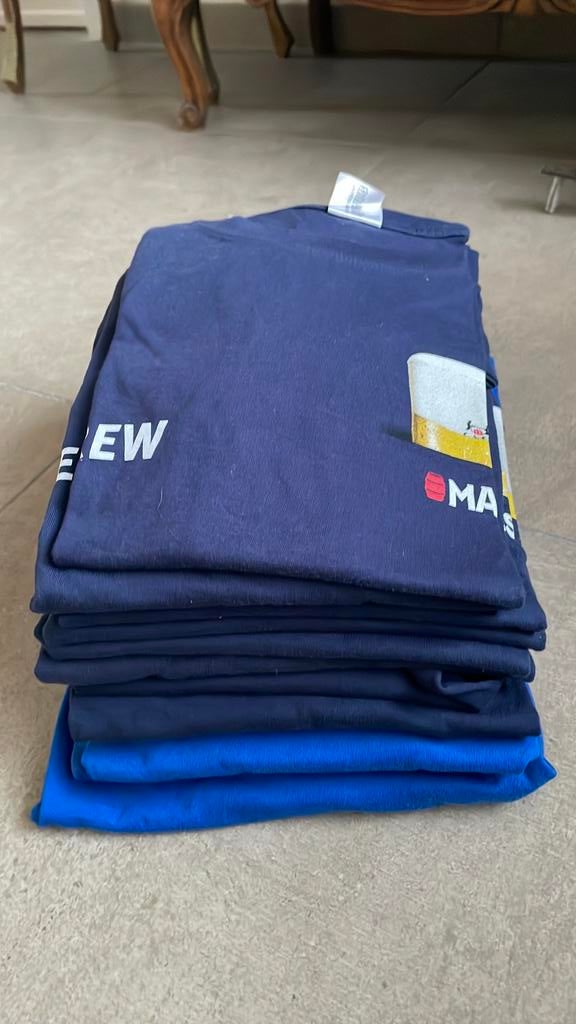 MAES -T-Shirts - dienblad - glazenhouder- muziekbox, Verzamelen, Biermerken, Ophalen, Gebruikt