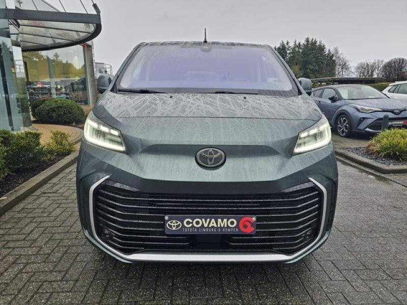 Toyota ProAce Verso PROACE VERSO - MEDIUM 2.0D 140hp MT Fami, Entreprise, ProAce, Boîte manuelle, Noir