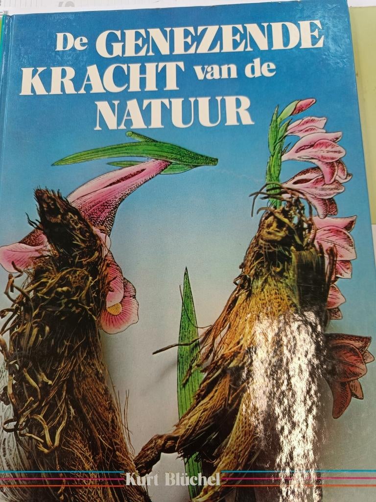 Boek De genezende kracht van de natuur., Boeken, Ophalen of Verzenden, Zo goed als nieuw, Natuur algemeen, Kurt Blüchel