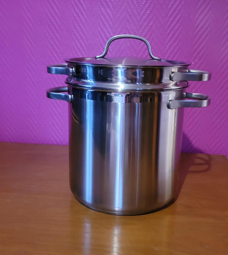 Nieuwe stoofpot van 6 liter., Huis en Inrichting, Inox, Zo goed als nieuw, Keramische plaat, Ophalen