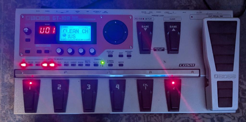 Boss GT10B multi effect. diverse bas effecten plus Interface, Musique & Instruments, Effets, Enlèvement, Comme neuf, Autres types