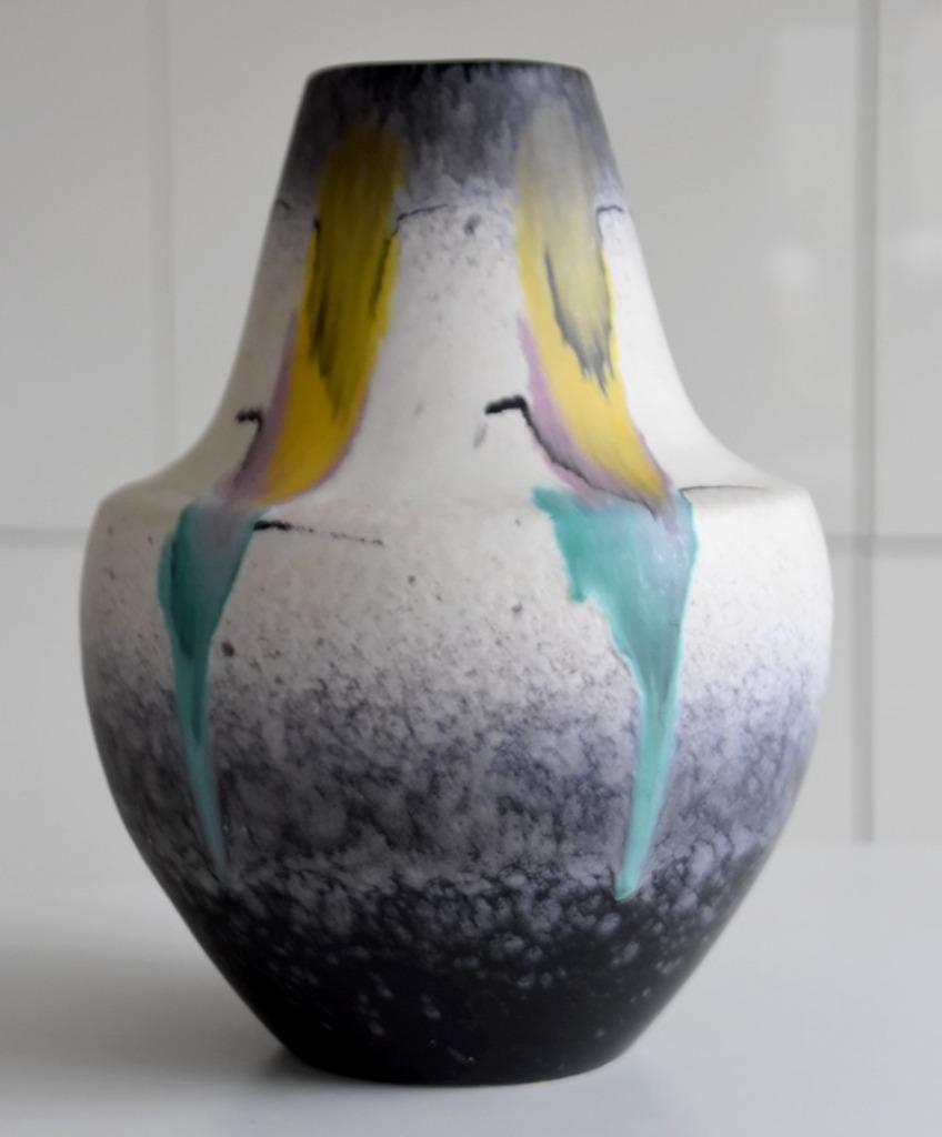 Vase Scheurich, Enlèvement