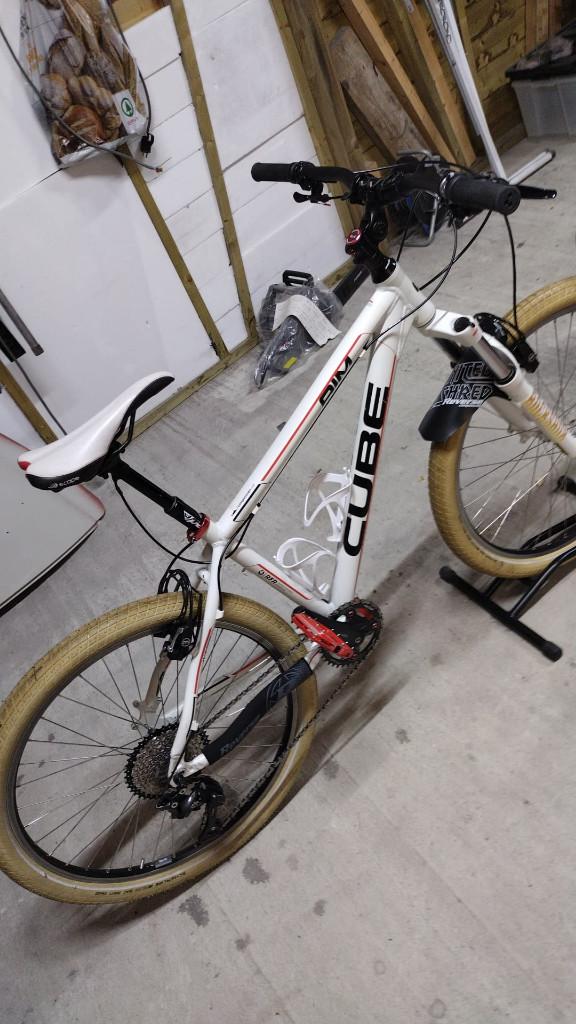 Cube AIM. Maat 16. 1x11speed, VTT semi-rigide, Enlèvement, Comme neuf