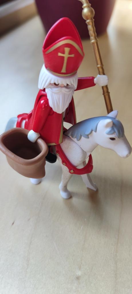 Playmobil popje Sinterklaas op zijn paard, Ophalen of Verzenden, Gebruikt