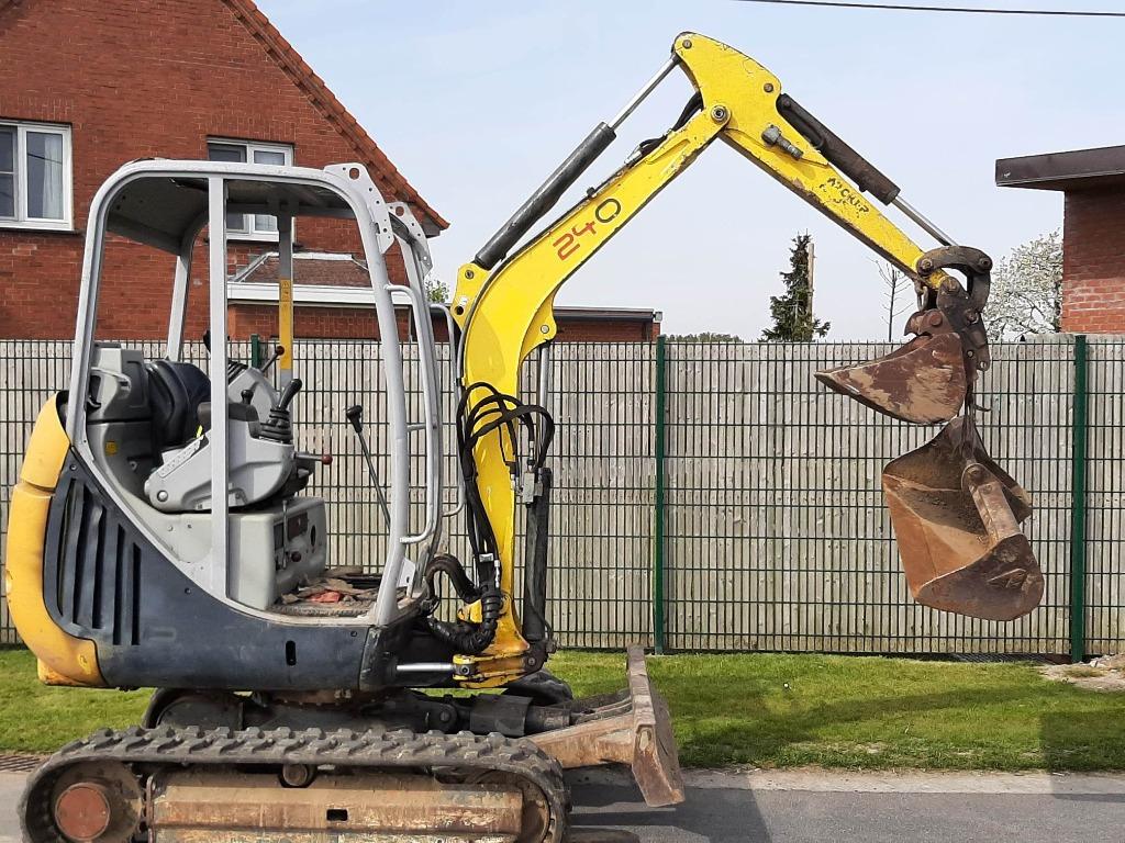 Te huur: Minigraver Wacker Neuson 2.2ton, Doe-het-zelf en Bouw, Overige Doe-Het-Zelf en Bouw, Gebruikt, Ophalen
