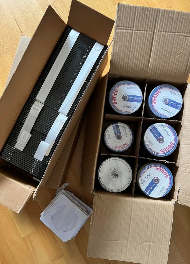 Mediarange cd-r + plastic hoesjes slimcase, papieren hoesjes, Ophalen, Nieuw in verpakking