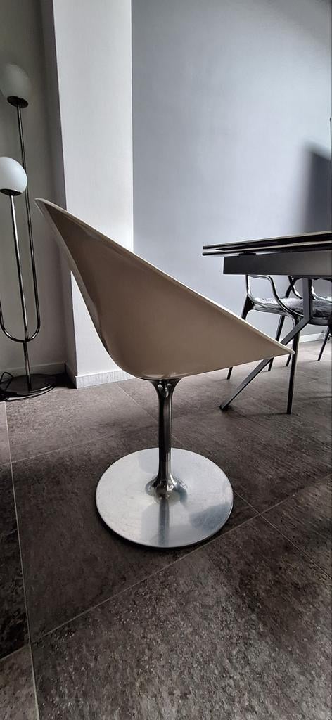 Kartell stoelen Original, Ophalen