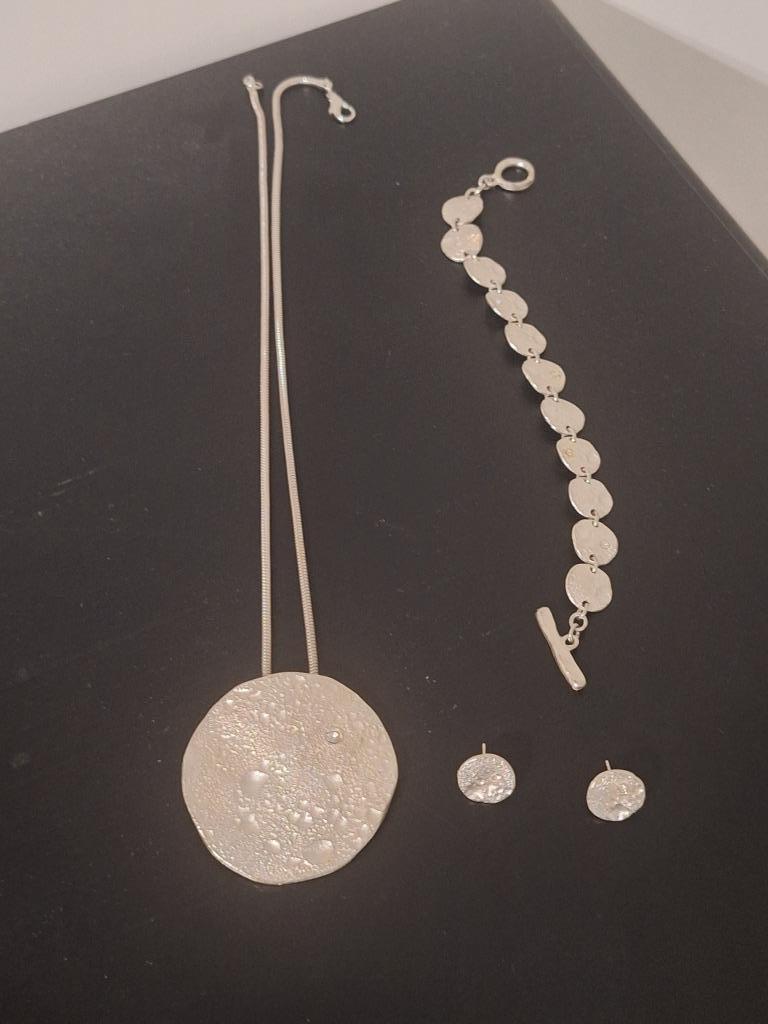 Parure de bijoux creation" il etait une fois"., Enlèvement ou Envoi, Comme neuf, Argent, Avec strass