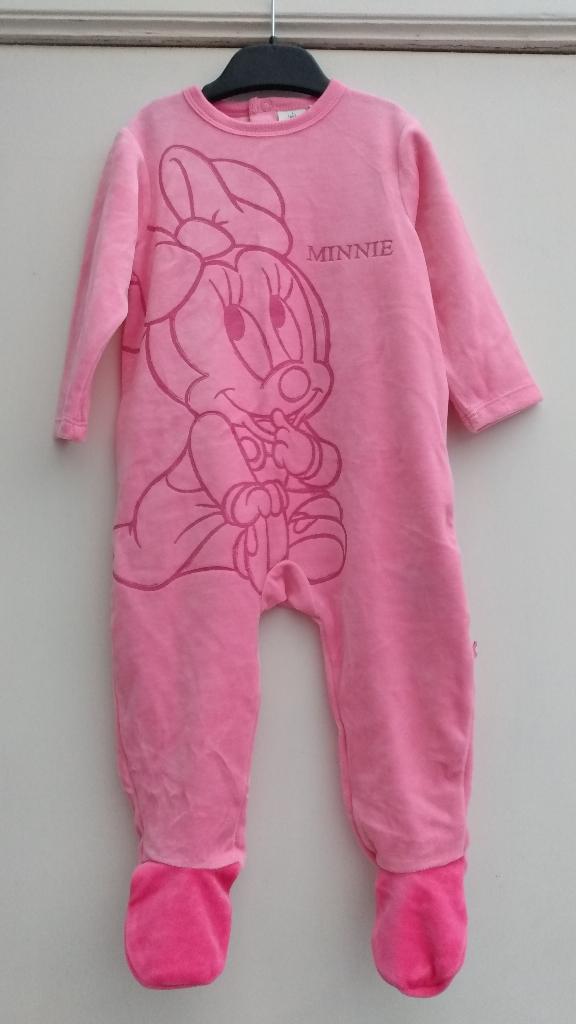 Pyjama Disney velours neuf (18 mois), Neuf, Enlèvement ou Envoi, Vêtements de nuit ou Sous-vêtements, Disney baby
