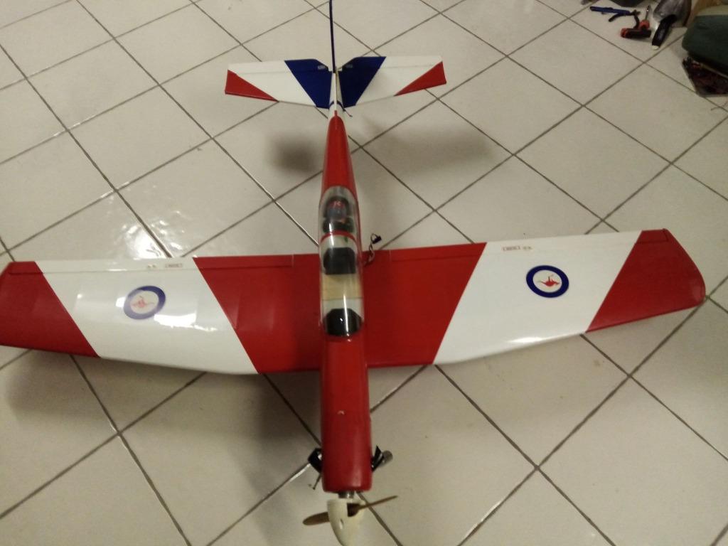 PC - 9, Hobby en Vrije tijd, Modelbouw | Radiografisch | Vliegtuigen, Ophalen, Gebruikt, Nitro, RTF (Ready to Fly)
