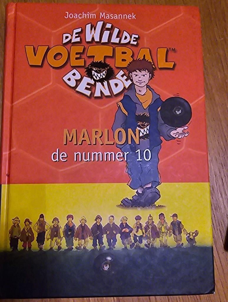 J Masannek - de wilde voetbalbende Marlon de nummer 10, Fiction général, Comme neuf, Joachim Masannek, Enlèvement ou Envoi