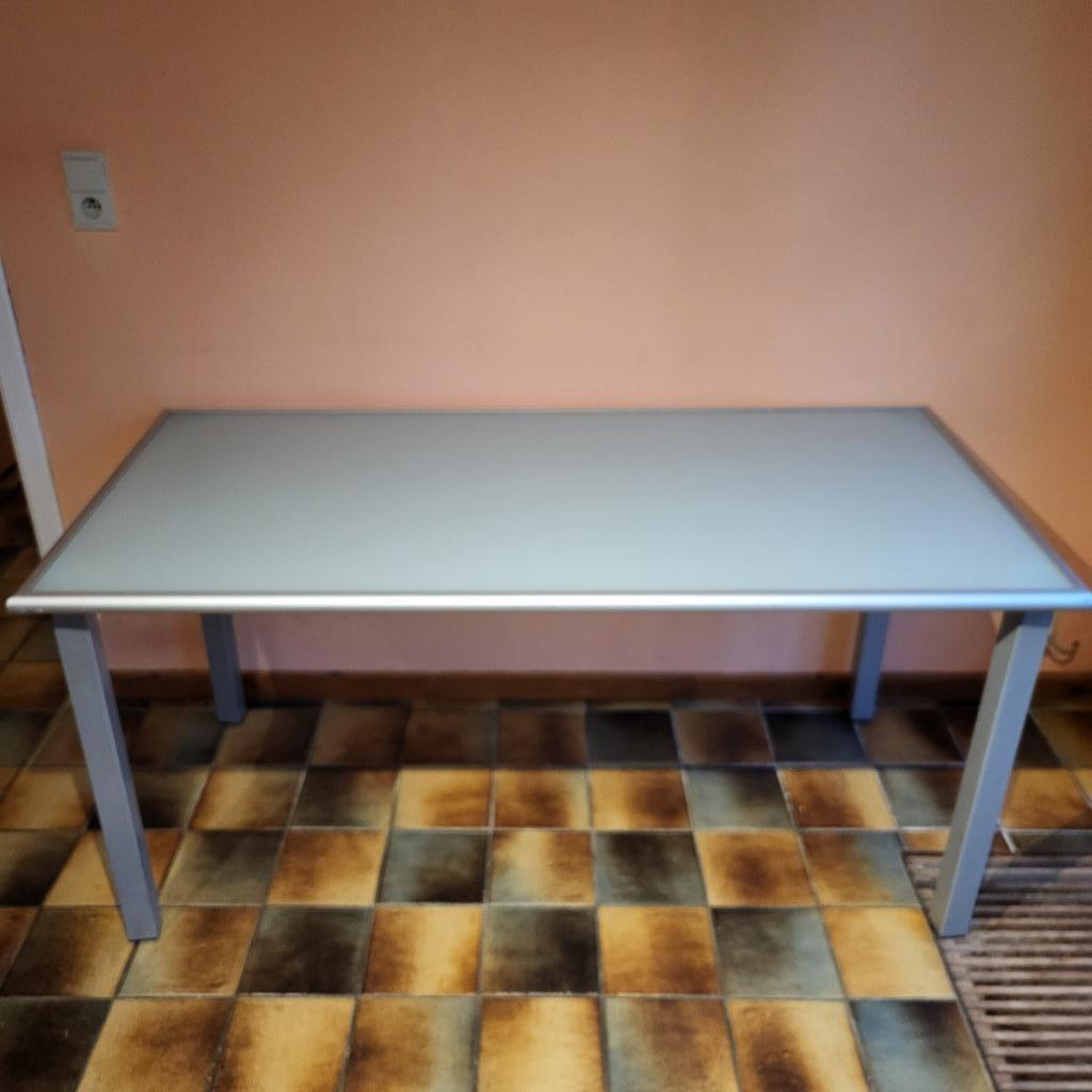 Glazen bureau / tafel met metalen poten, Huis en Inrichting, Bureaus, Ophalen, Gebruikt