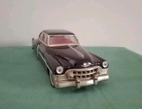 Cadillac Sedan 1/43 - 1950, Hobby en Vrije tijd, Modelauto's | 1:43, Zo goed als nieuw, Auto, Ophalen of Verzenden