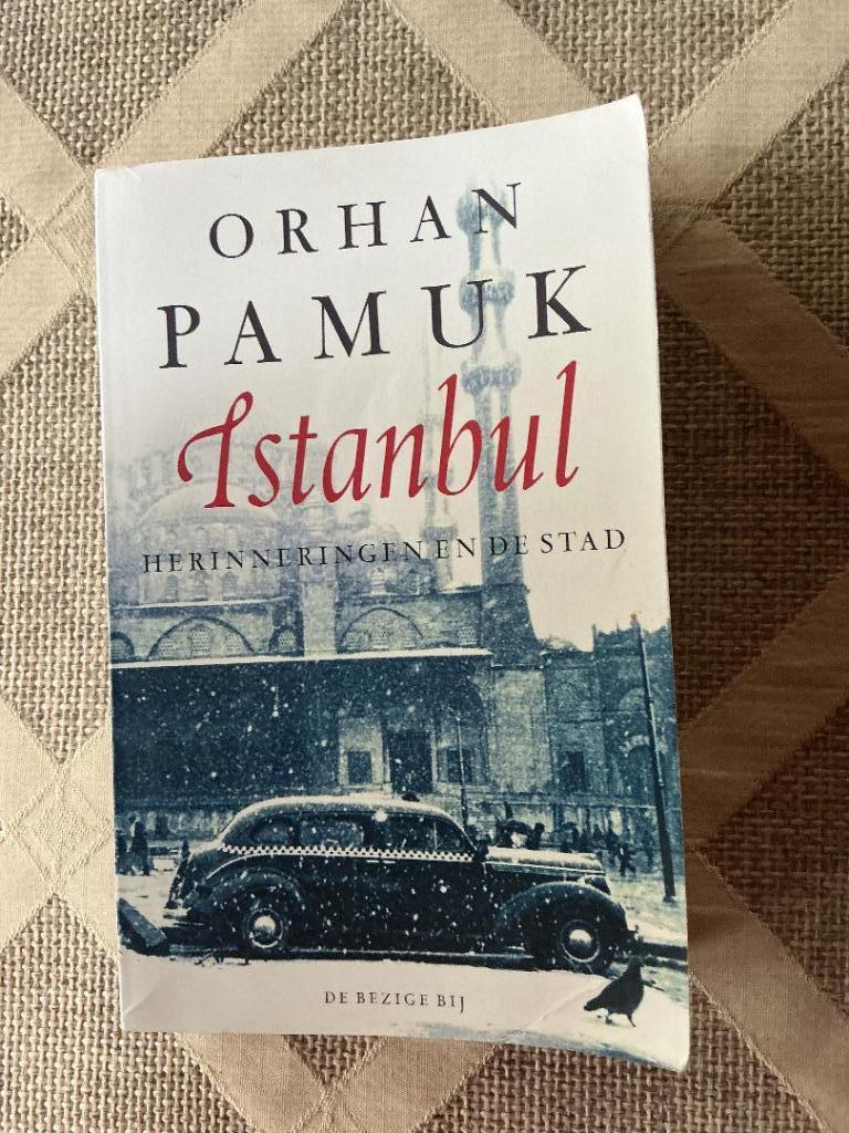 Istanbul. Herinneringen en de stad, Ophalen of Verzenden, Zo goed als nieuw, Orhan Pamuk