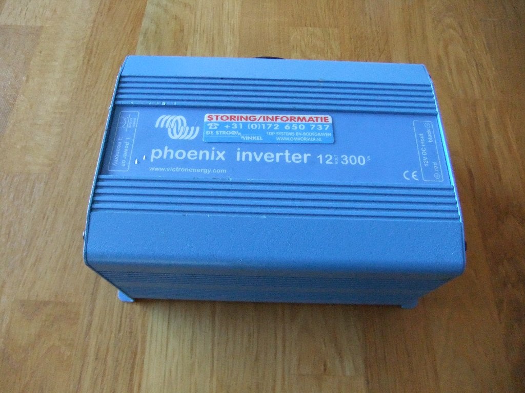 Victron Phoenix 12/300 omvormer., Enlèvement ou Envoi, Comme neuf