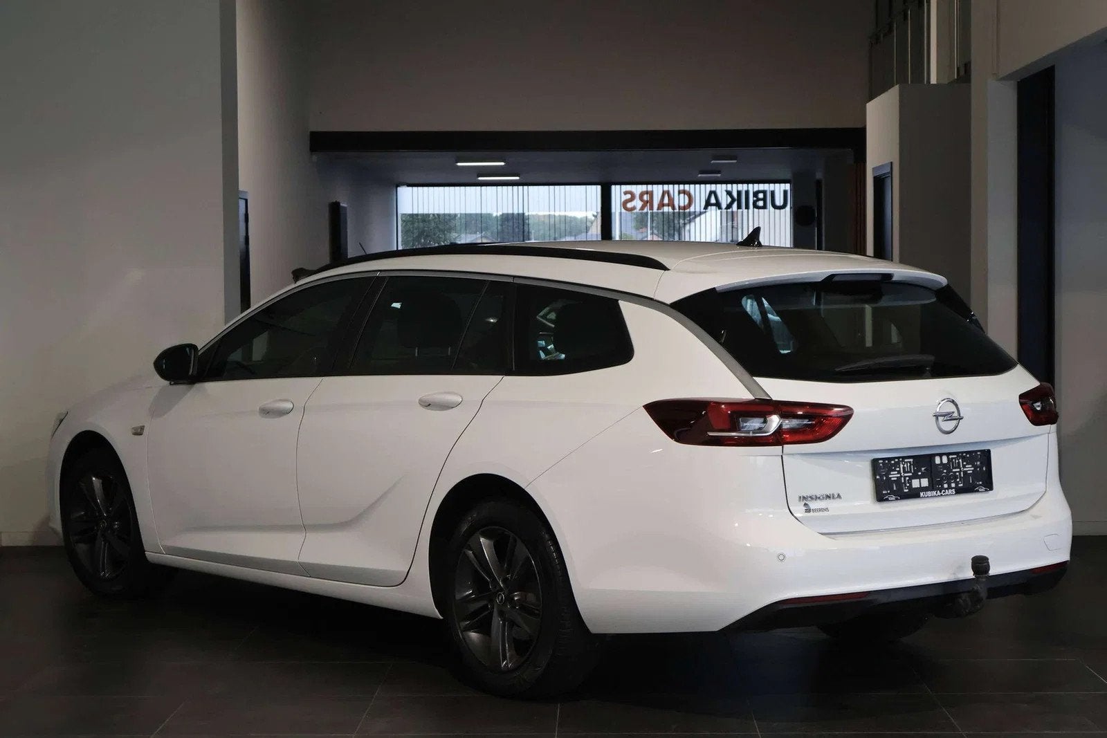 Opel Insignia Insignia Sports Tourer 1.5 Turbo D *BTW Cruise, Auto's, Mistlampen, Wit, Bedrijf, 5 deurs
