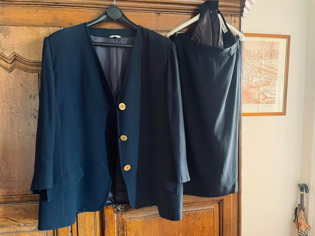 TAILLEUR (jupe+veste) Marina RINALDI - TailleXL, Vêtements | Femmes, Enlèvement, Comme neuf, Bleu, Autres types