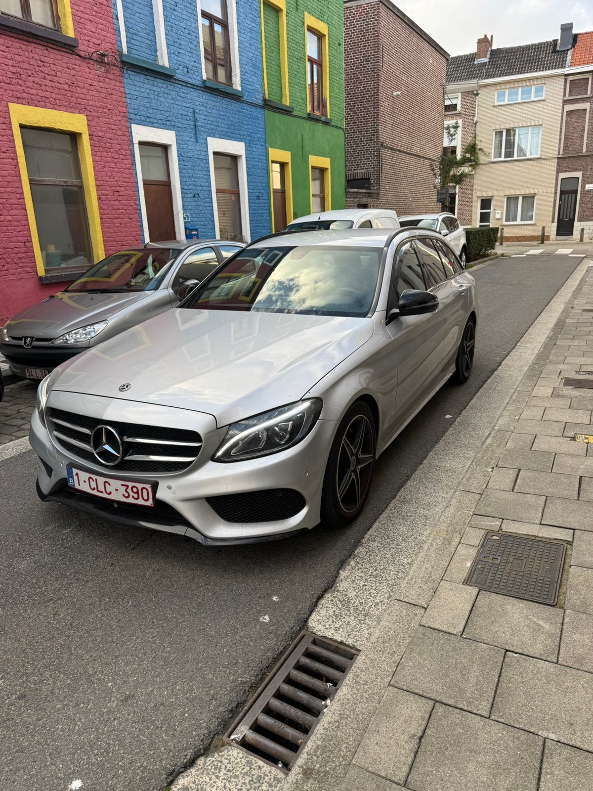 Mercedes, Autos, Argent ou Gris, Achat, 1800 kg, Euro 6
