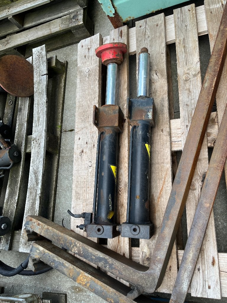Stempels, hydraulische steunpoten, cilinders, Ophalen, Gebruikt
