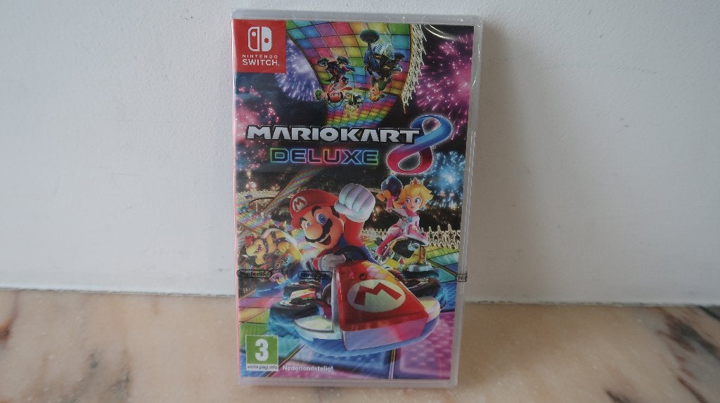 Mario Kart Deluxe 8 switch, Games en Spelcomputers, Ophalen of Verzenden, Nieuw