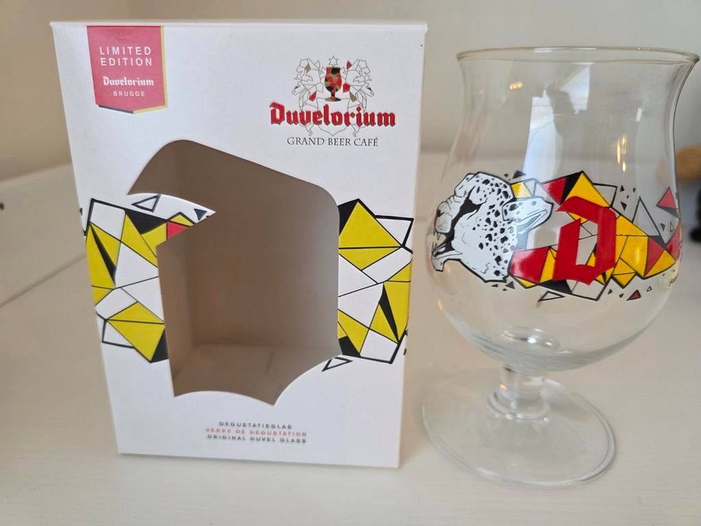 Duvelorium, Verzamelen, Ophalen