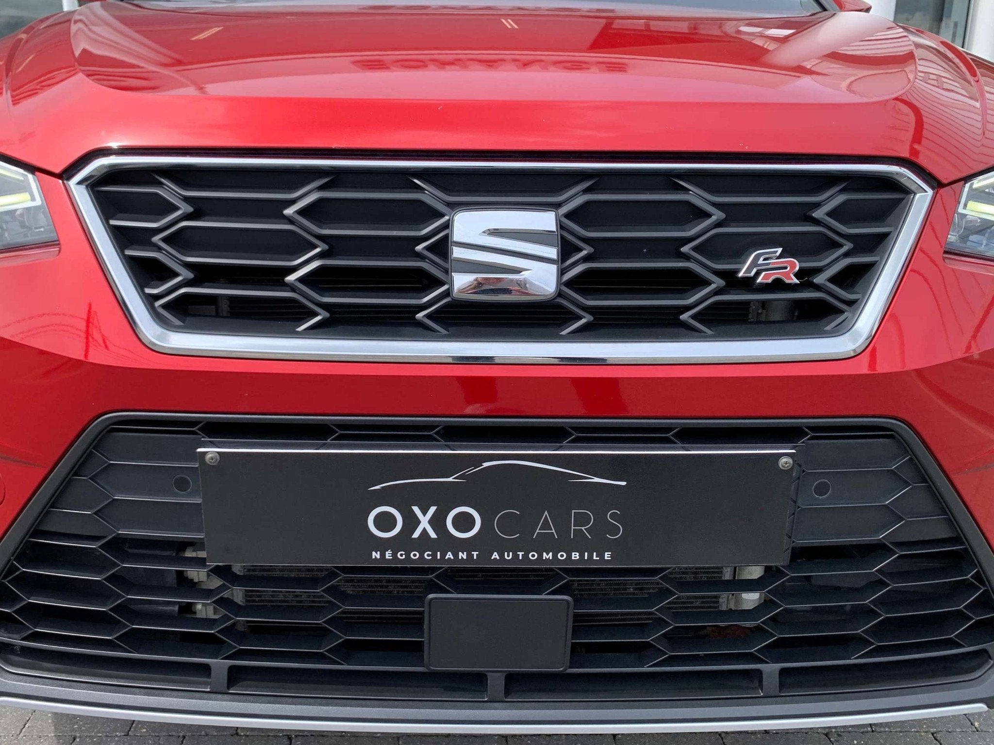 SEAT Arona FR 1.0 TGI / ESSENCE + CNG / PACK FR / XENON / GP, Autos, Seat, Rouge, 90 ch, Entreprise, Boîte manuelle
