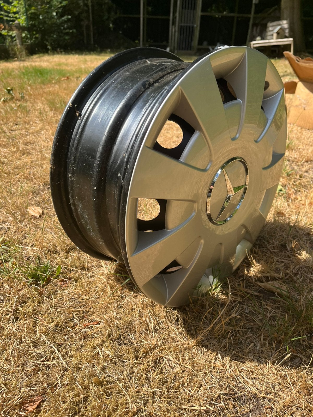Mercedes 5 stalen velgen met wieldop  6½J16 H2 ET62 - nieuw, Auto-onderdelen, Banden en Velgen, Ophalen, Nieuw, Bestelwagen, Velg(en)