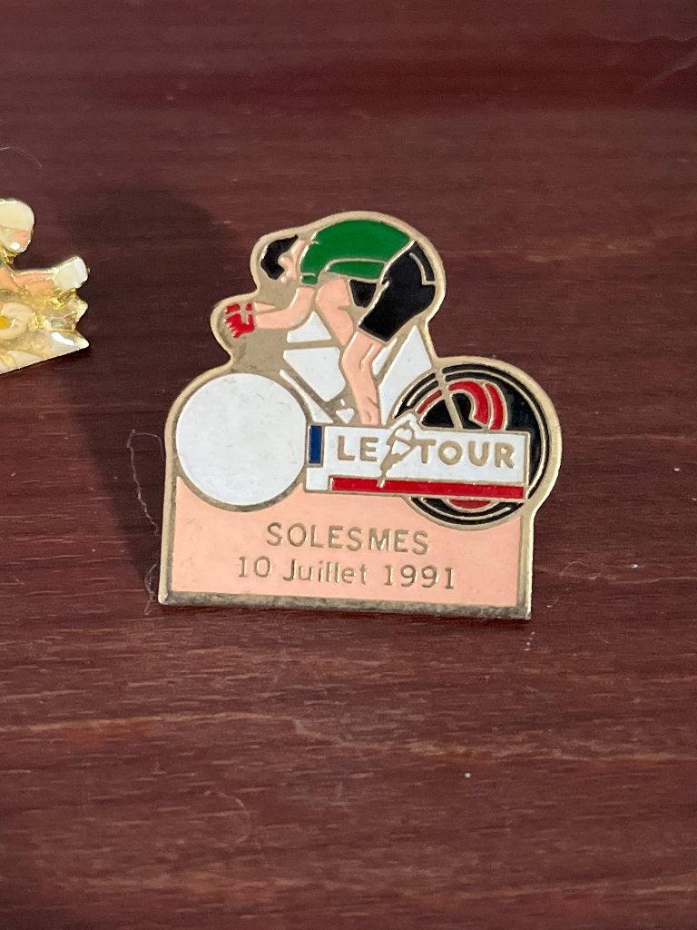 Pins, Collections, Broches, Pins & Badges, Enlèvement, Utilisé, Sport, Insigne ou Pin's