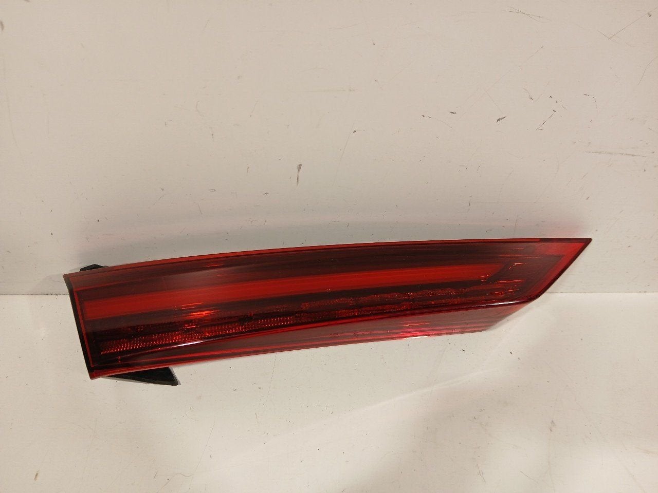 Achterlicht kofferdeksel achterklep links Volvo S60, Auto-onderdelen, Onderdelen@venauto.nl, Van der Ven Autorecycling B.V., Gebruikt