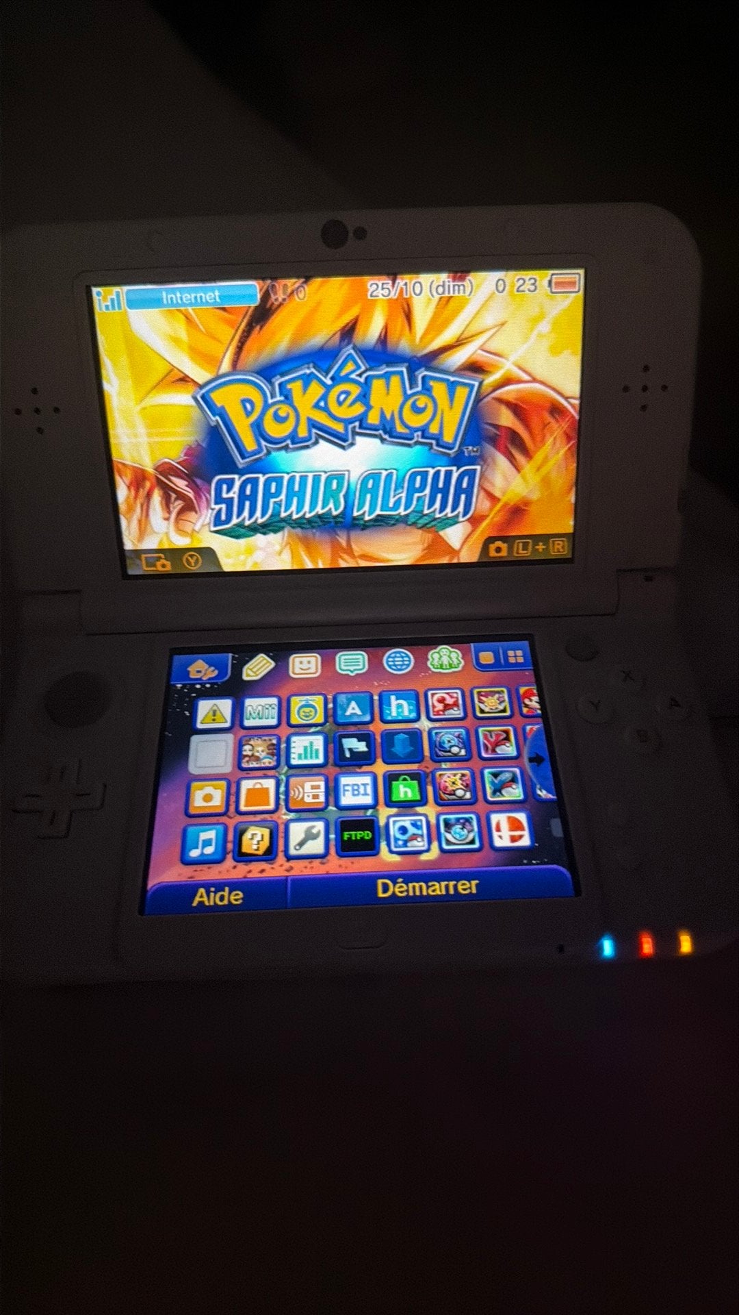 À VENDRE – NEW NINTENDO 3DS XL BLANCHE MODDÉE + 12 JEUX, Consoles de jeu & Jeux vidéo, 3DS XL, Comme neuf, Enlèvement, Blanc