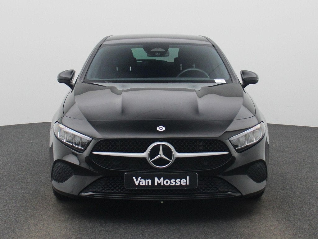 Mercedes-Benz A-Klasse 180 d Business Line (automatique), Autos, Mercedes-Benz, Euro 6, Entreprise, 116 ch, Entretenue par le concessionnaire