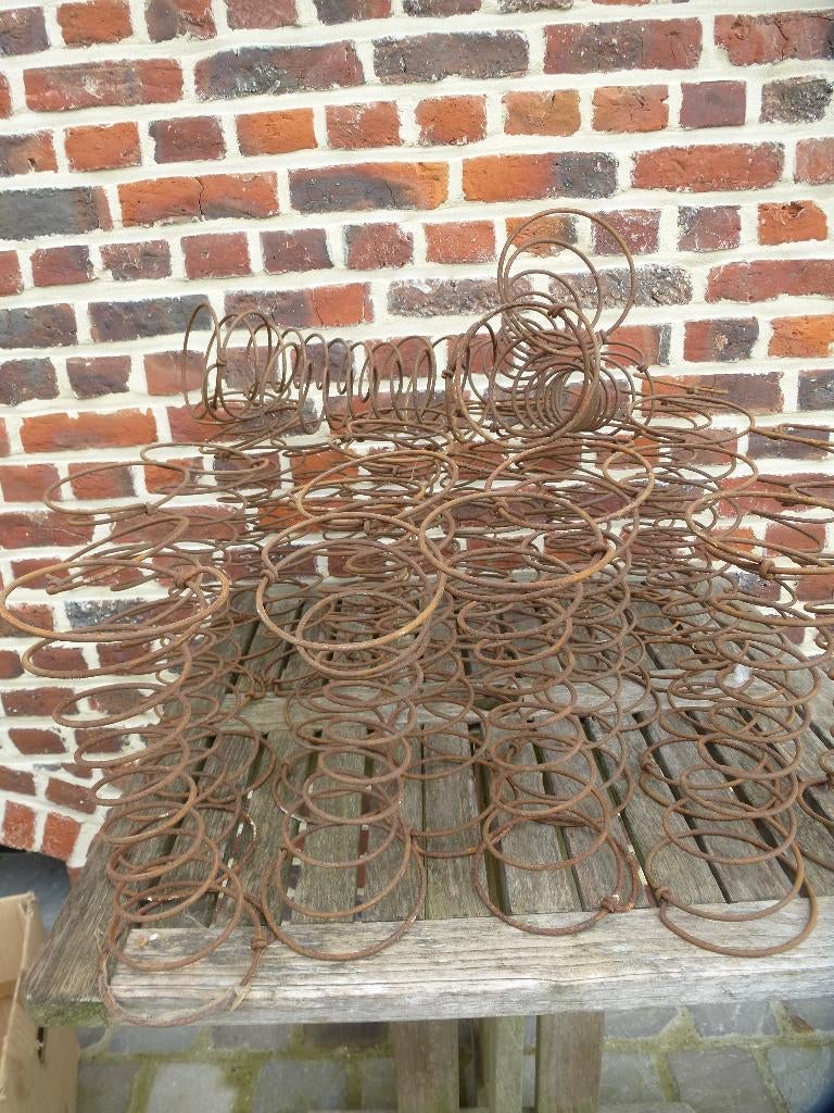 RESSORTS MÉTALLIQUES ANCIENS, Bricolage & Construction, Enlèvement ou Envoi, Utilisé