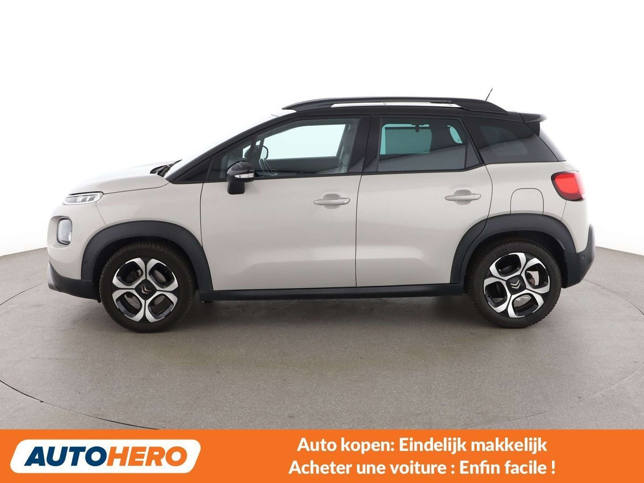 Citroën C3 Aircross 1.2 PureTech Shine (bj 2019, automaat), Gebruikt, 159 g/km, 5 deurs, SUV of Terreinwagen