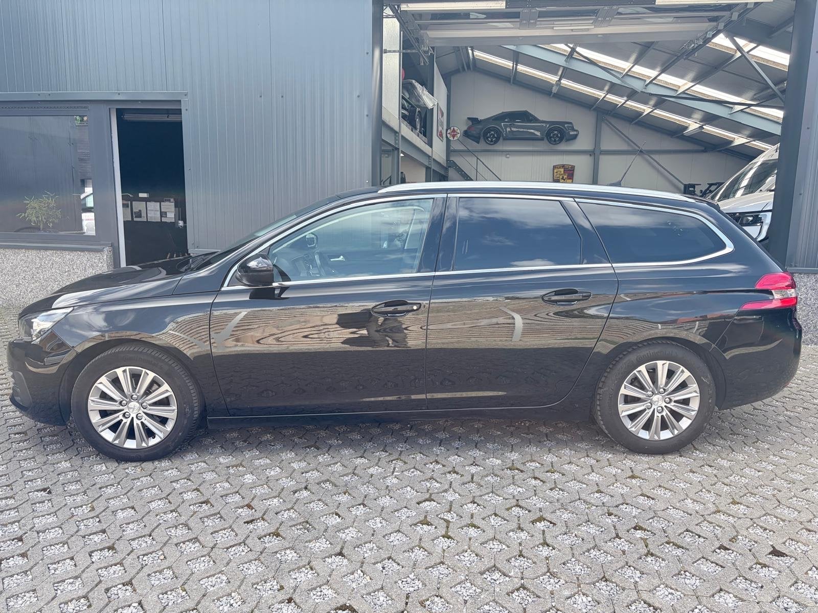 Peugeot 308 SW 1.2 PURETECH 130 S&S EAT8 ALLURE PACK 5D, Automaat, Zwart, Leder, 5 deurs