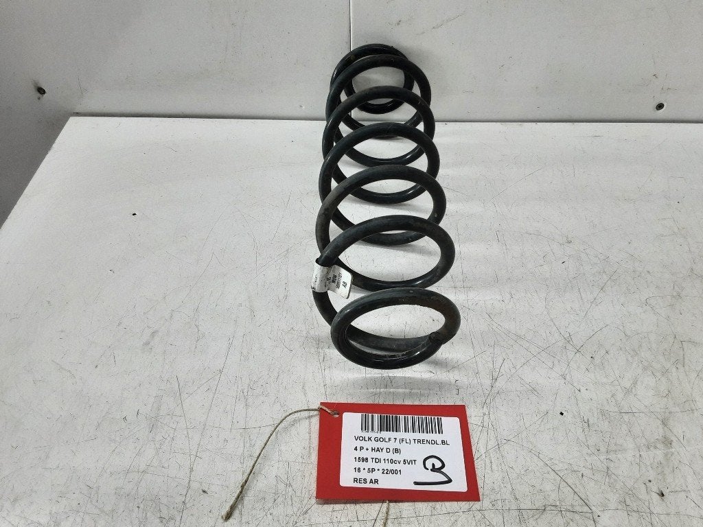 RESSORT DE SUSPENSION ARRIERE Golf VII (AUA) (5Q0511121), Volkswagen, Mevr. I. Hauben, Utilisé, Rue de l'Espoir 34 34
4030  GRIVEGNÉE, BE