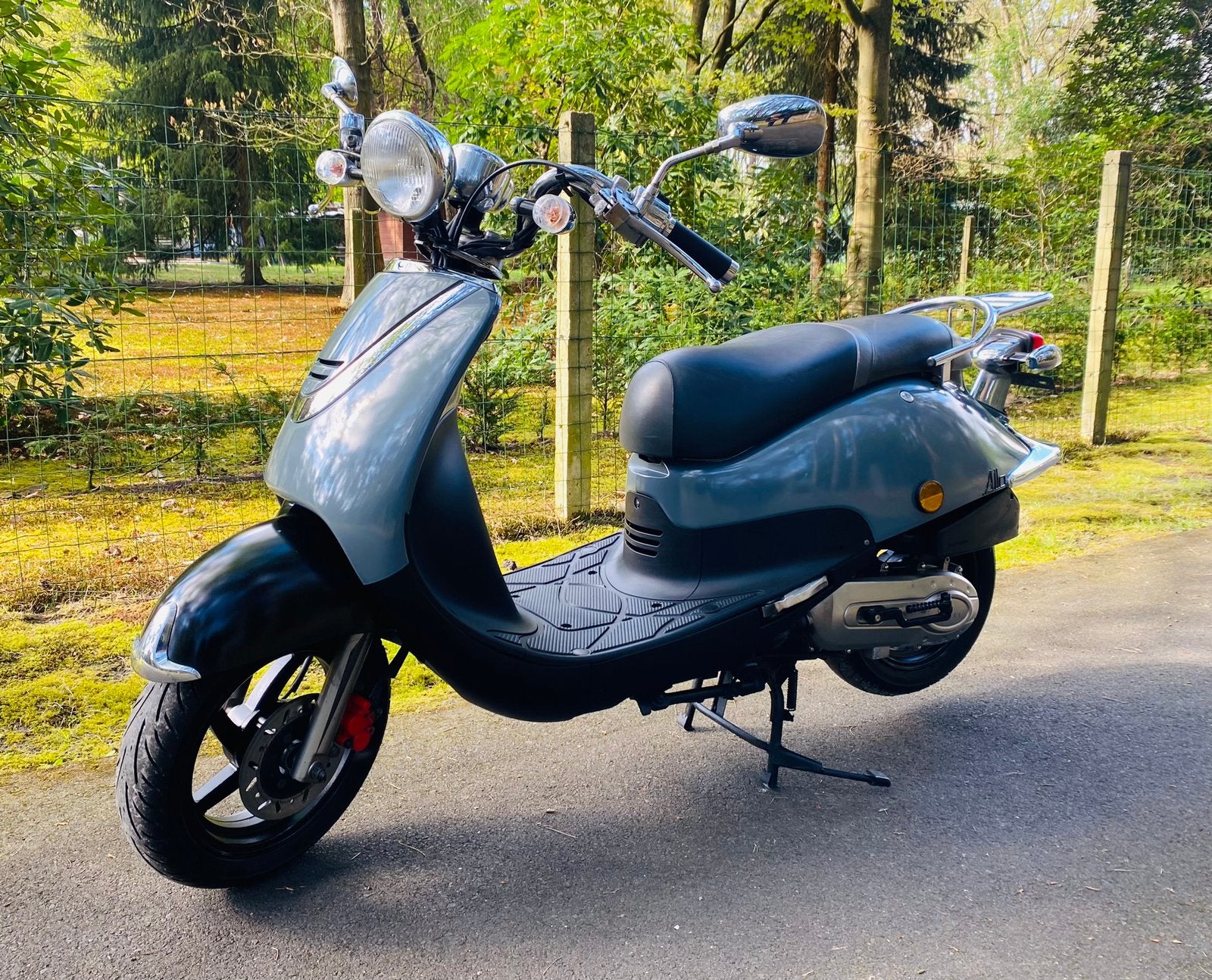 Scooter Sym Allo 50cc B-klasse, Vélos & Vélomoteurs, Scooters | Marques Autre, Classe B (45 km/h), Enlèvement, Utilisé, Essence