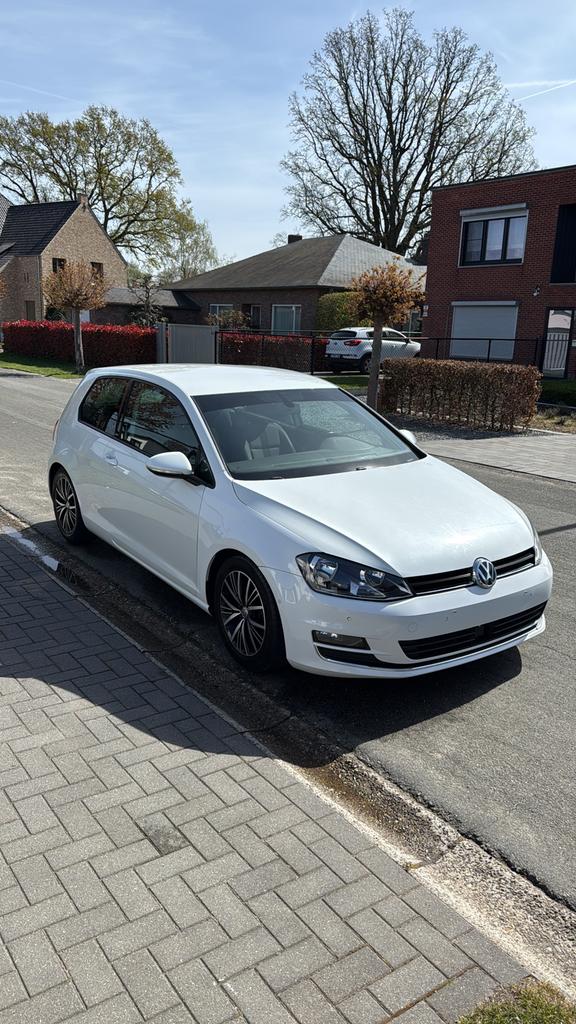 Volkswagen golf 7 1.2 benzine 81kw2016 145000km ALLSTAR Look, Auto's, Voorwielaandrijving, Multifunctioneel stuurwiel, Wit, Bedrijf