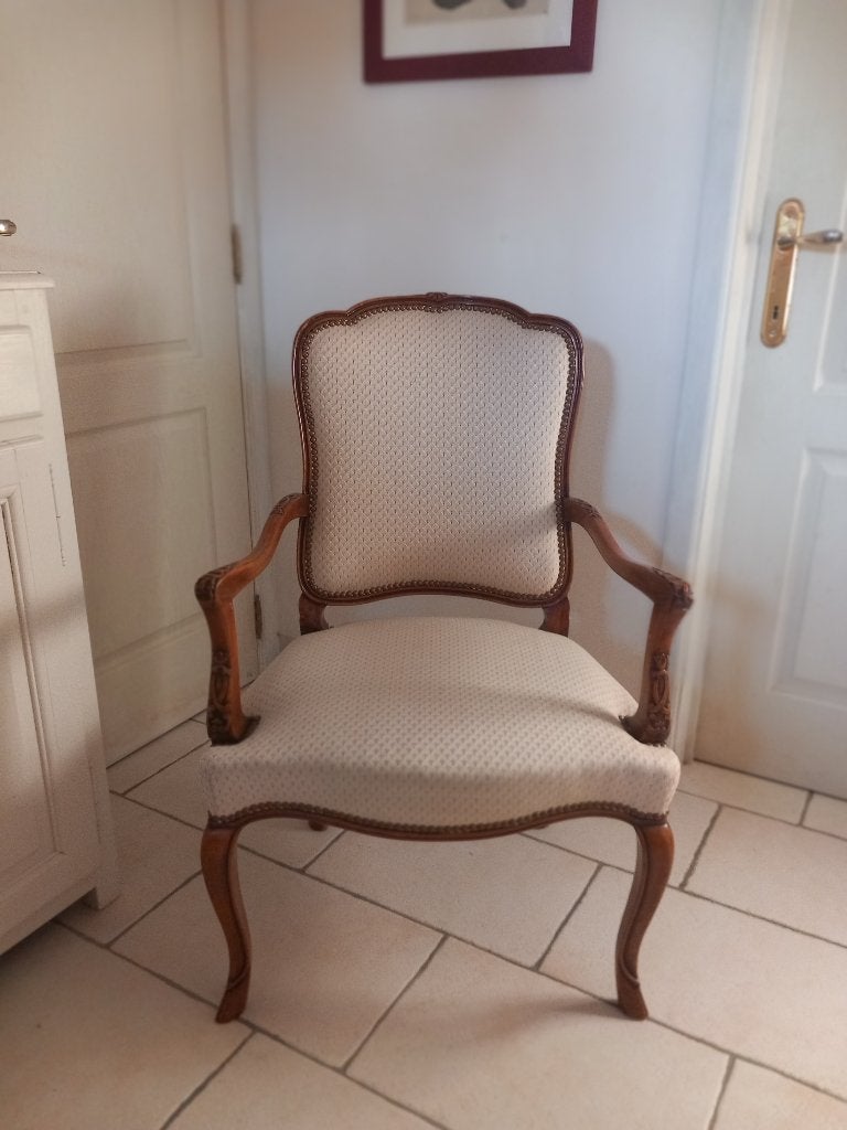 Fauteuil style Louis XV, Ophalen