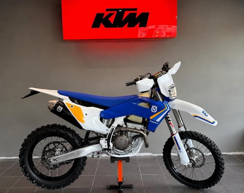 Husqvarna fe 250 2025 herritage edition, Motoren, 250 cc, Gebruikt, Particulier, Meer dan 35 kW