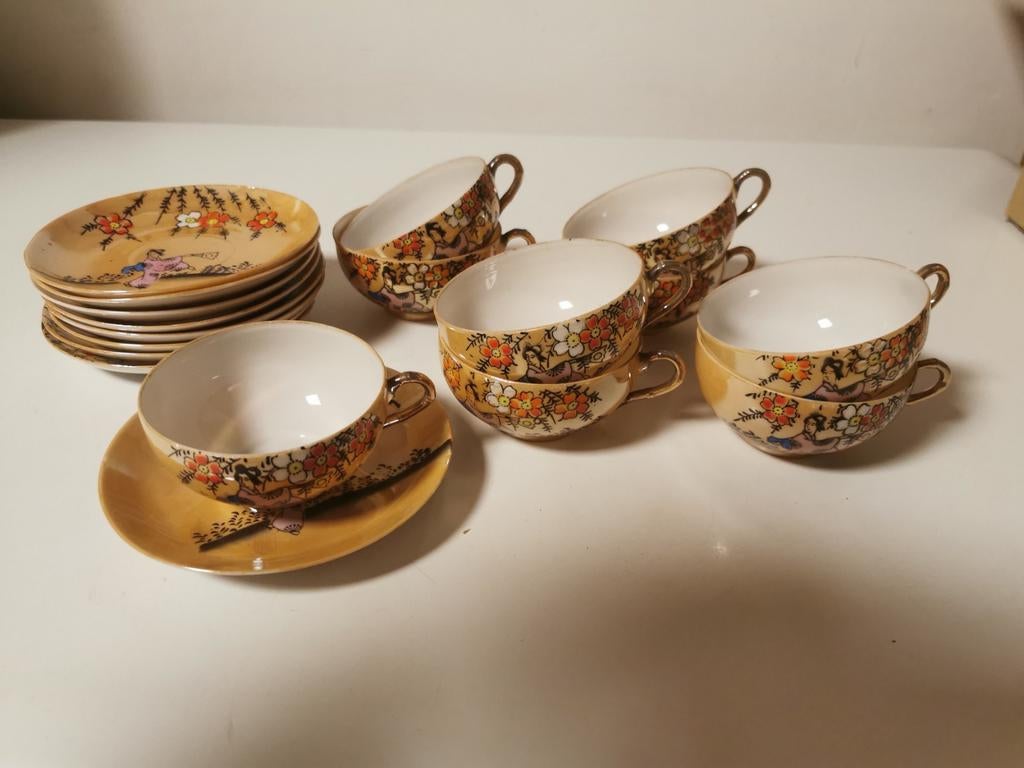 Heel mooi oud Japans porseleinen tee servies, Antiek en Kunst, Antiek | Servies compleet, Ophalen