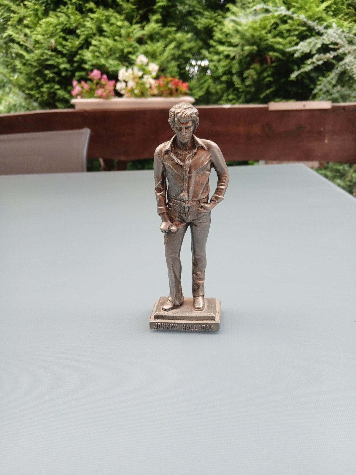 Statuette en plomb ou étain de johnny hallyday, Verzamelen, Overige Verzamelen, Ophalen