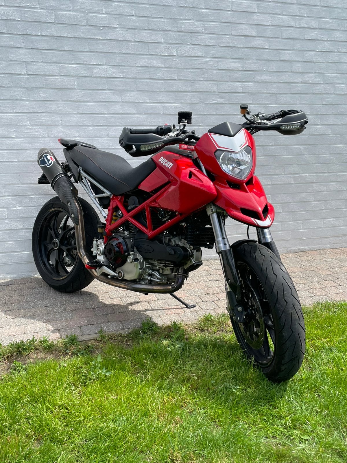 Ducati Hypermotard 1100 rood, Permis Moto A, Occasion, Plus de 35 kW, Échappement sport