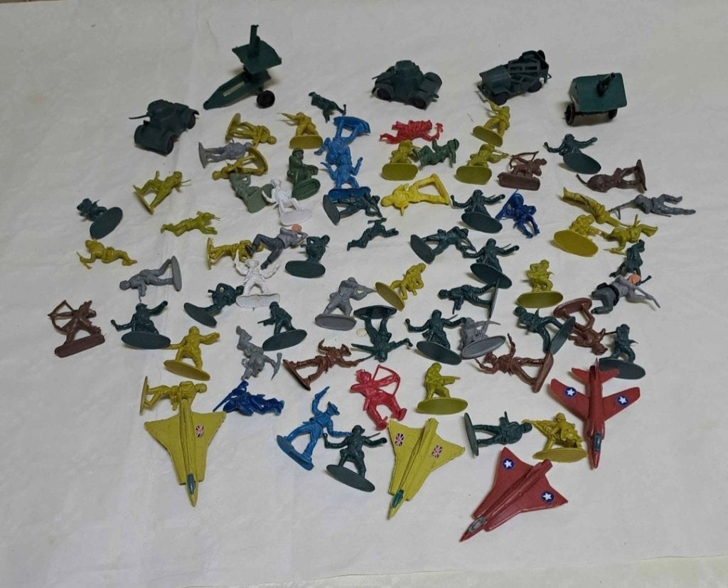Lot de petits soldats en plastique 75 pcs, Enlèvement