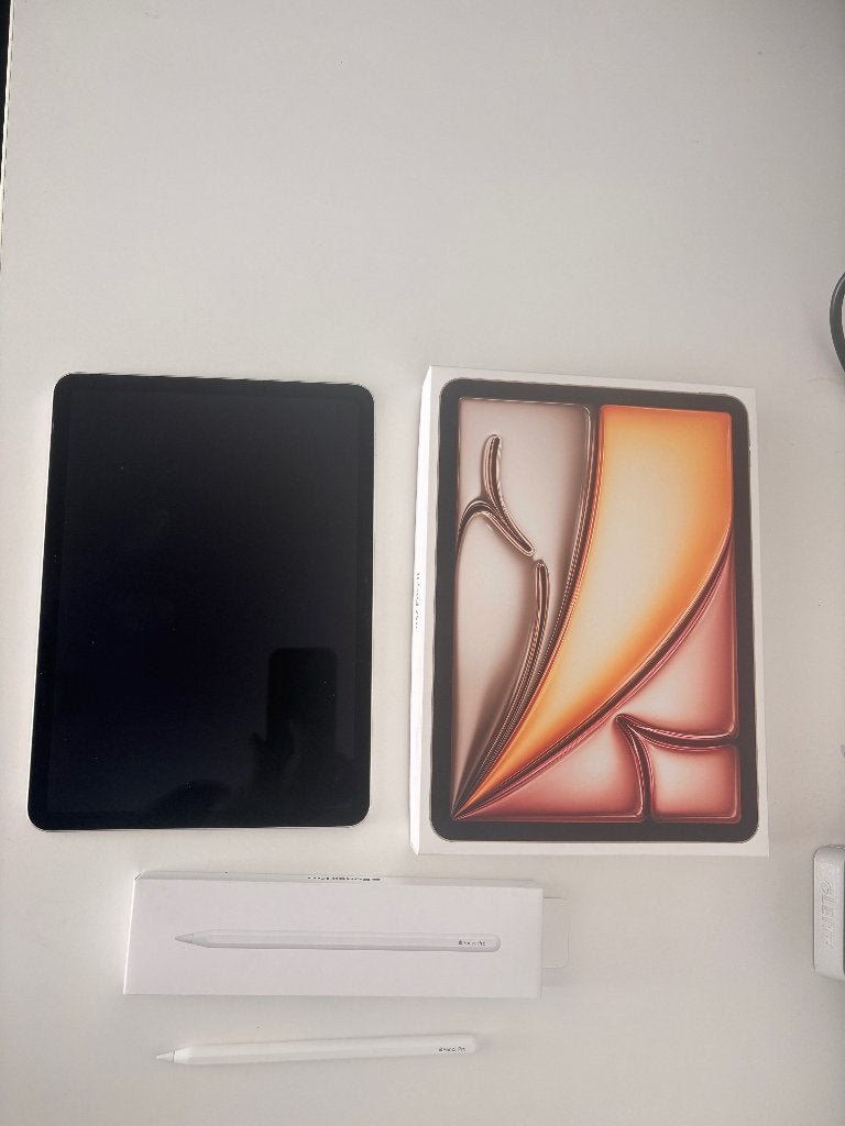 Apple iPad Air 11” M3 128GB Wi-Fi + Apple Pencil Pro + cover, Informatique & Logiciels, Apple iPad Tablettes, 11 pouces, Apple iPad Air