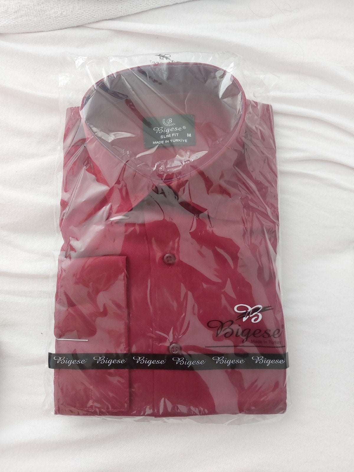 chemise cintrée bordeaux pour homme taille M, Vêtements | Hommes, Chemises, Enlèvement ou Envoi