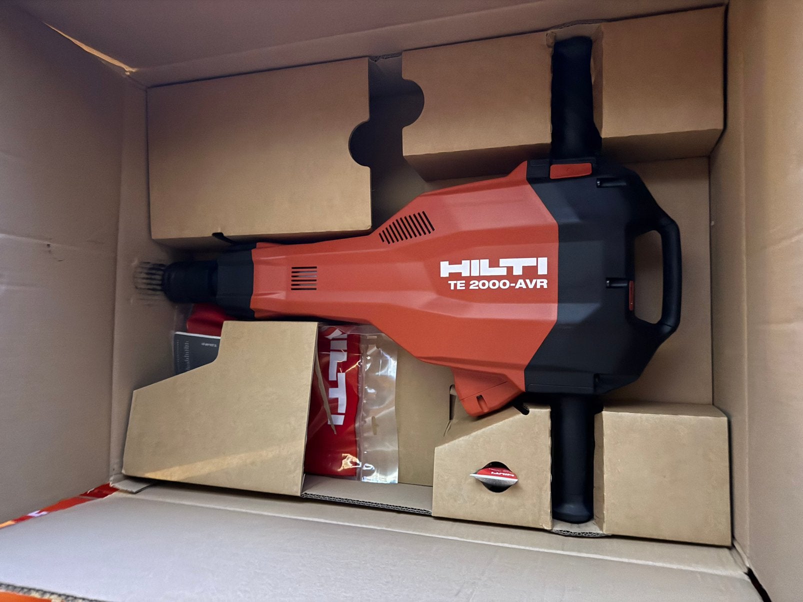Burineur  HILTI TE 2000 AVR 230V, Doe-het-zelf en Bouw, Ophalen of Verzenden, Nieuw, Boor- en/of Breekhamer